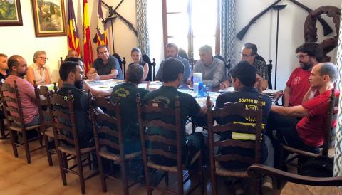 Reunió de seguretat i emergències i els responsables del Consell i l'Ajuntament de Deià